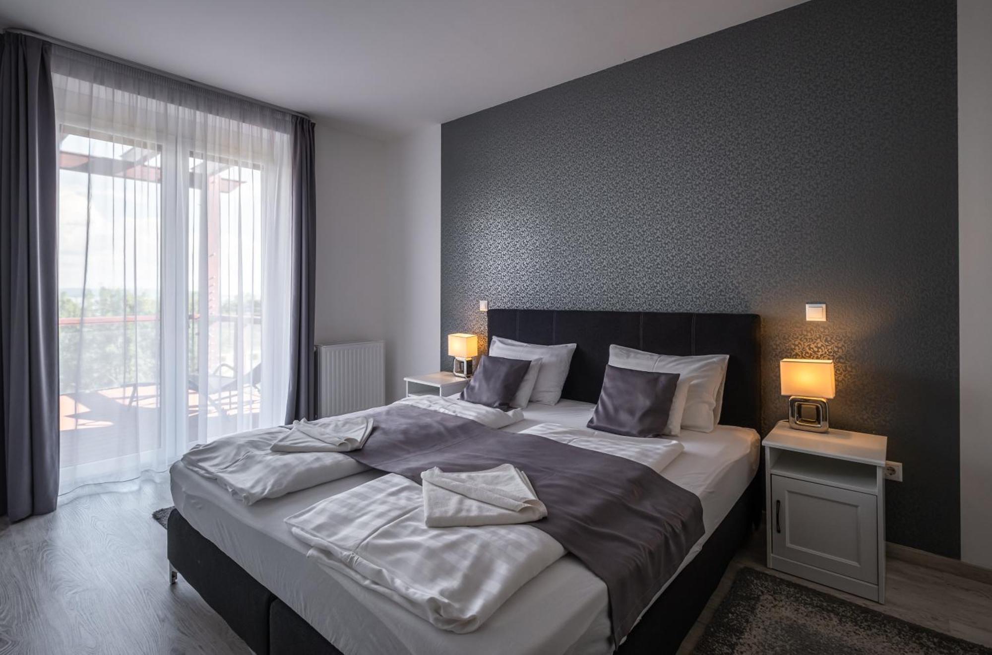 Aranymandula Apartmanok Balatonakali Exterior foto